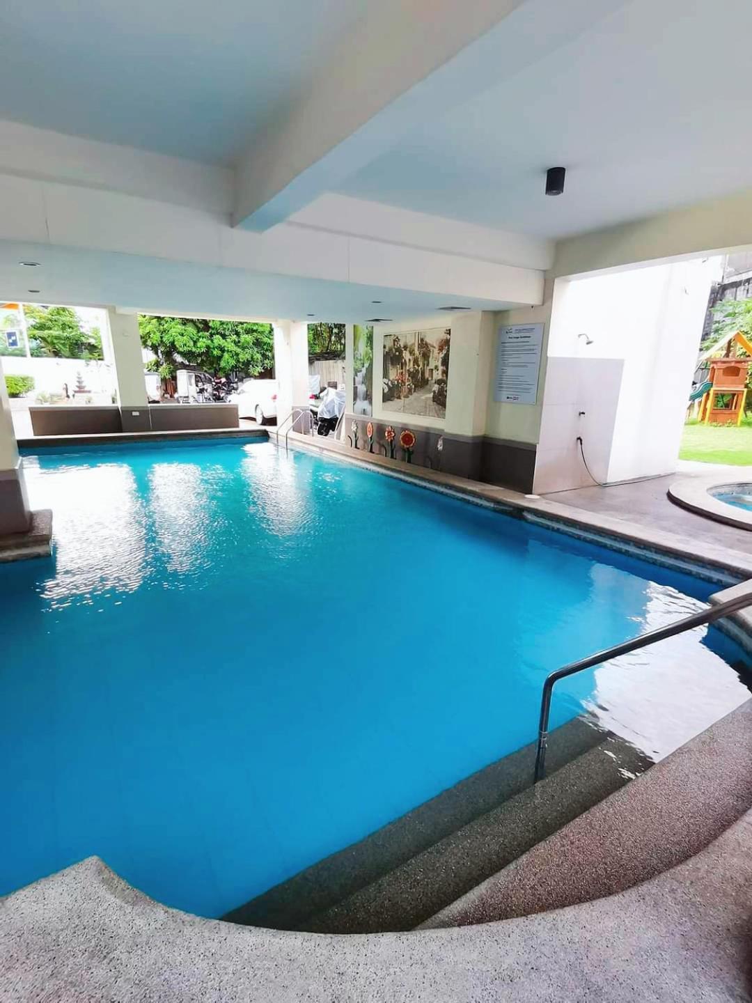 Paradise Realm Condotel Paranaque City Extérieur photo